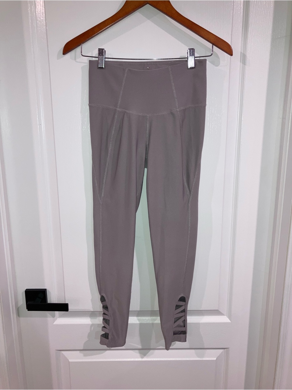 Apana Grey/Mauve Crop Leggings w/ Ankle Cutouts - size XS